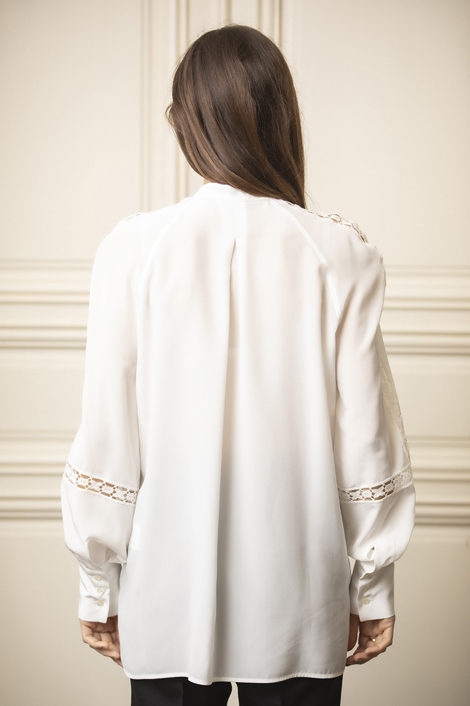 Chemise blanche soie et brodée pour femme